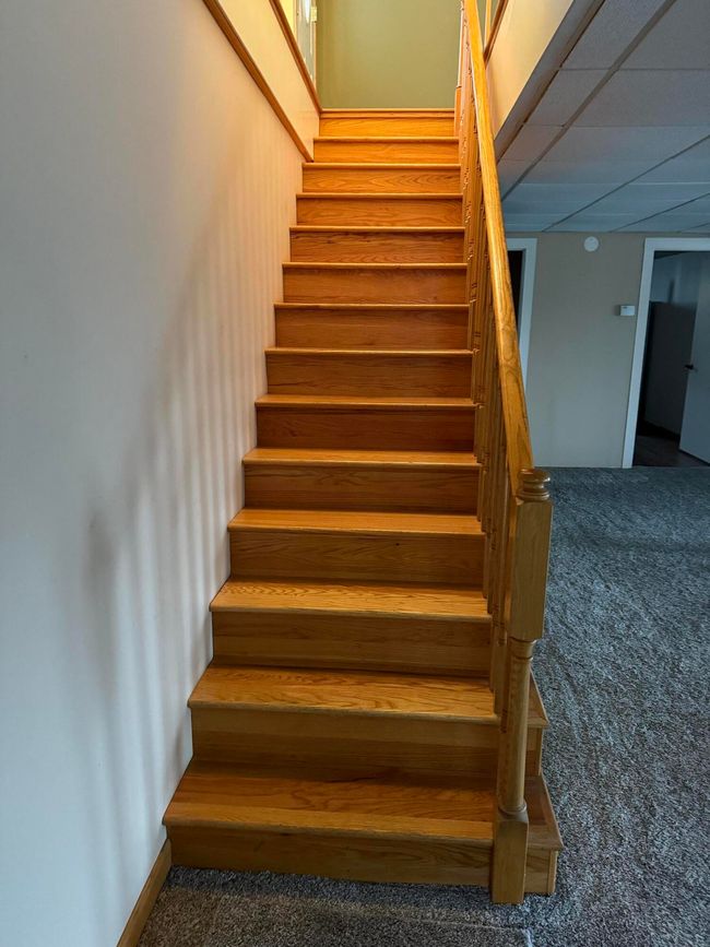Stairs to basement | Image 27
