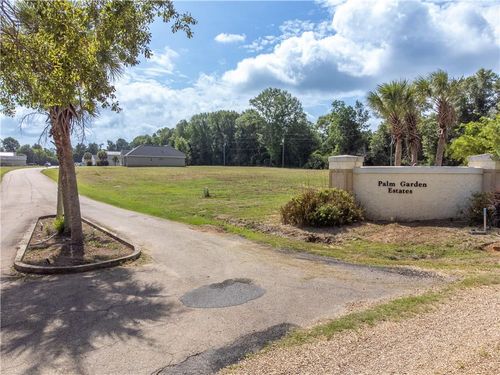 38 Charles Davis Ln, Amite, LA, 70422-7302 | Card Image
