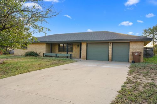 2702 Apache Dr, Big Spring, TX, 79720-6305 | Card Image