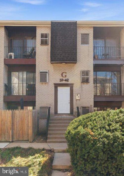 65k-8030 Ditman St, PHILADELPHIA, PA, 19136-4412 | Card Image