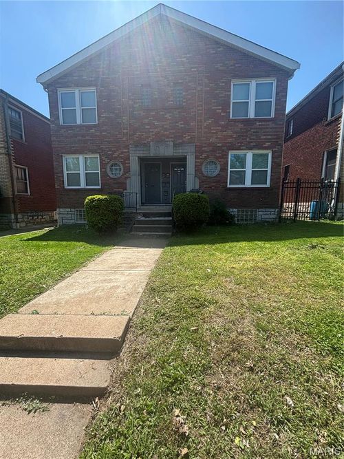 a-3720 Chippewa, St Louis, MO, 63116 | Card Image