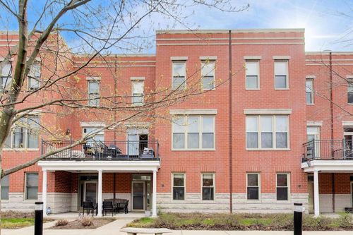 c-4010 N Clark St, Chicago, IL, 60613-1996 | Card Image