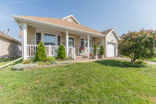 57 Edwin Cres, Tillsonburg, ON, N4G5H6 | Card Image