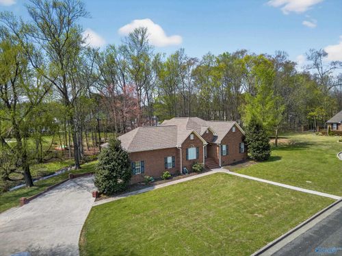 511 Tahoe Trl, Albertville, AL, 35950-5804 | Card Image