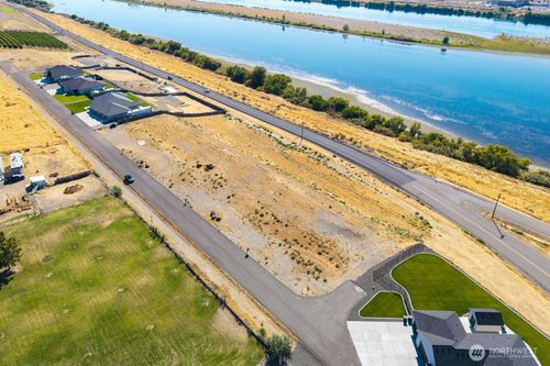 lot-2-197 Columbia Bluff Ln, Pasco, WA, 99301-6183 | Card Image