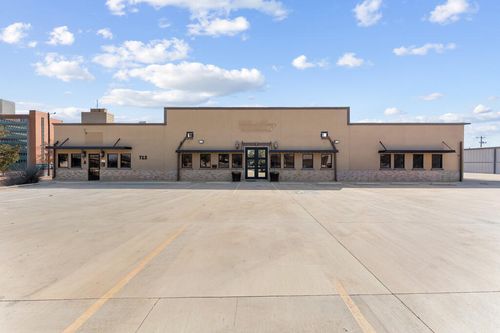 713 W Indiana Ave, Midland, TX, 79701-5007 | Card Image