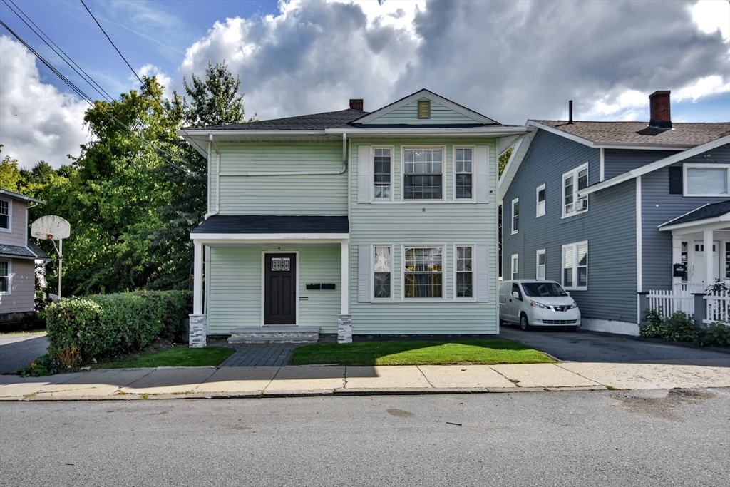 Katherine St, Lawrence, MA 01841