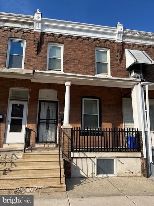 2424 S Millick St, PHILADELPHIA, PA, 19142-3210 | Card Image