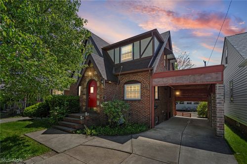 7411 Wooster Pkwy, Parma, OH, 44129-2517 | Card Image