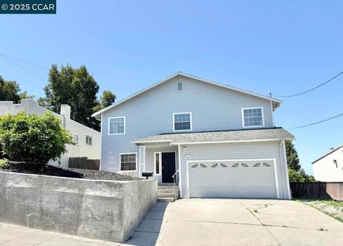 3251 Hyde St, Oakland, CA, 94601-2610 | Card Image