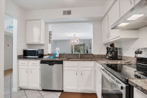 apt-1-15 Deallyon Ave, Hilton Head Island, SC, 29928-7055 | Card Image