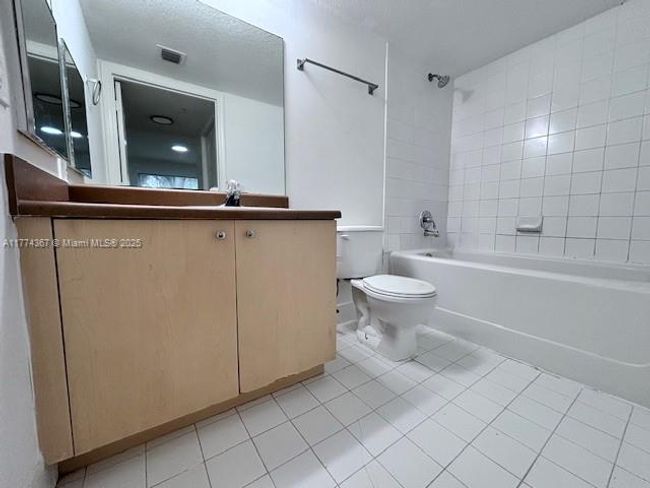 APT-101 - 4190 San Marino Blvd, Condo with 2 bedrooms, 2 bathrooms and null parking in West Palm Beach FL | Image 32