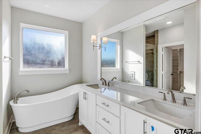 9256 Villas Ct, House other with 4 bedrooms, 2 bathrooms and null parking in Tyler TX | Image 37
