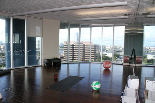 APT-3606 - 185 Sw 7 Th St, Condo with 0 bedrooms, 1 bathrooms and null parking in Miami FL | Image 23