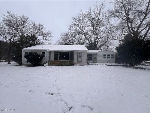 222 N Lipkey Rd, North Jackson, OH, 44451-9752 | Card Image