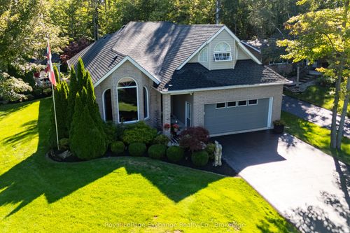 210 Miramichi Bay Rd, Port Elgin, ON, N0H2C6 | Card Image