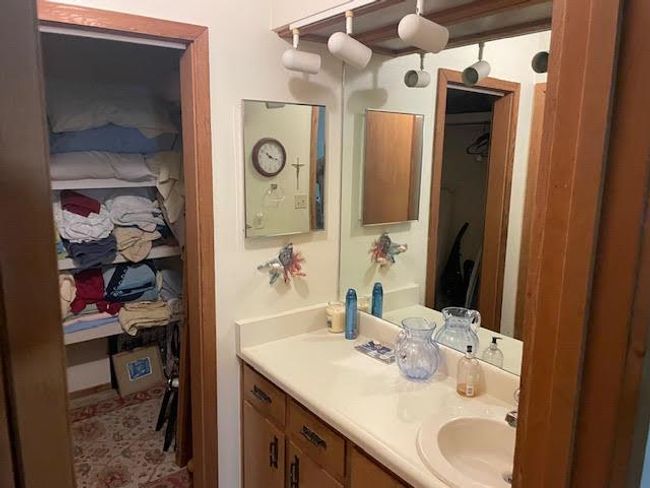 515 W Sawyer St, House other with 3 bedrooms, 3 bathrooms and 6 parking in St. George Island FL | Image 20