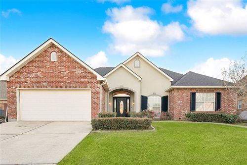 410 Moonraker Dr, Slidell, LA, 70458-5527 | Card Image