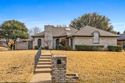 2921 Pitkin Drive, Arlington, TX, 76006 | Card Image