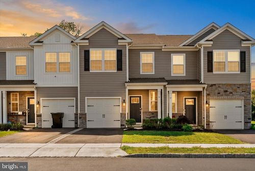 35 Alexander Way, WESTAMPTON, NJ, 08060-5422 | Card Image