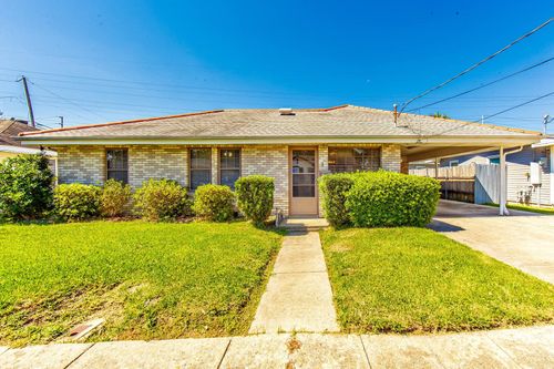 15 Tulip Dr, Gretna, LA, 70053-5032 | Card Image