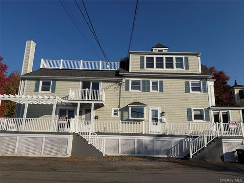 left-side-3 Hewlett Street, Rye City, NY, 10580 | Card Image