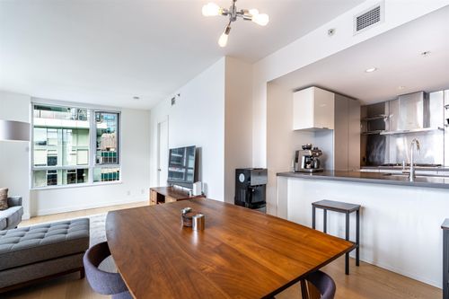 2003-788 Richards St, Vancouver, BC, V6B0C7 | Card Image