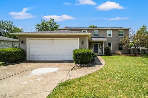 4494 Jaycox Rd, Avon, OH, 44011-2433 | Card Image