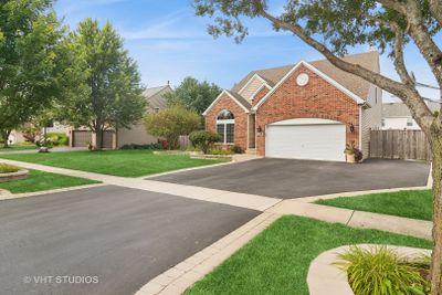 150 Rushmore Drive, House other with 4 bedrooms, 2 bathrooms and 2 parking in Bartlett IL | Image 2