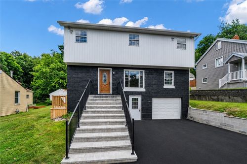 1113 Grandview Ave, Coraopolis, PA, 15108-3323 | Card Image