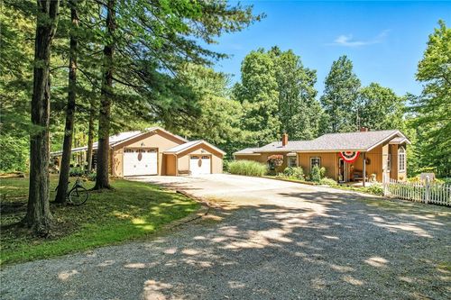 78 Folk Rd, Fredonia, PA, 16124-1418 | Card Image