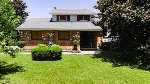 1061 Henry St, Wellesley, ON, N0B2T0 | Card Image