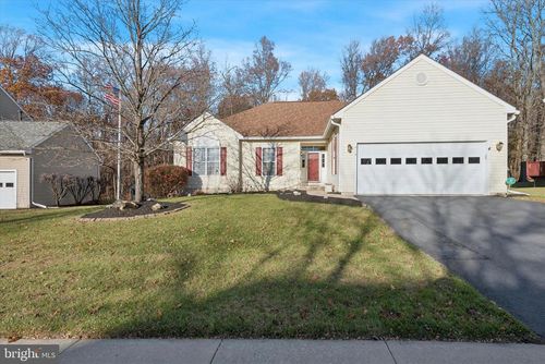 414 Hatteras Rd, COATESVILLE, PA, 19320-5621 | Card Image