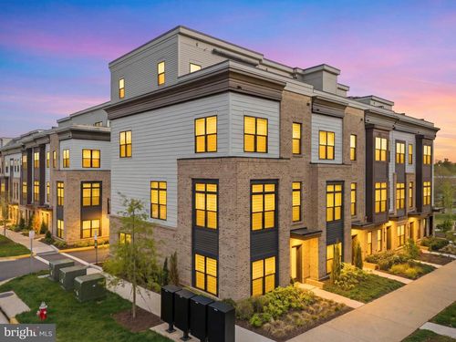 2040 Tysons Ridgeline Rd, FALLS CHURCH, VA, 22043-2621 | Card Image