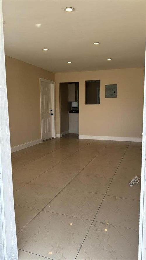 3734 Avenue, Riviera Beach, FL, 33404-2060 | Card Image
