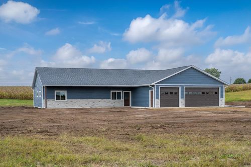 2616 10th Ave, Osceola, WI, 54020-4137 | Card Image