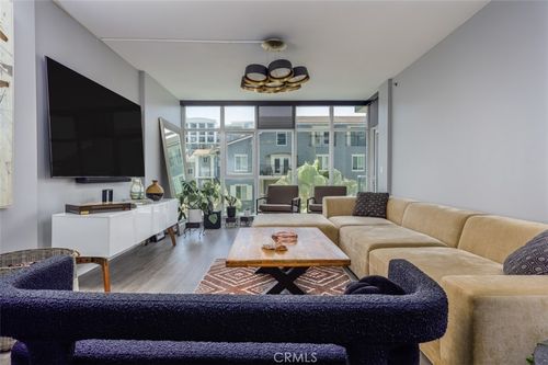 302-411 W Seaside Way, Long Beach, CA, 90802 | Card Image