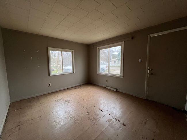 Front Living Room | Image 4