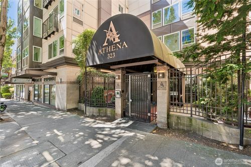 711-323 Queen Anne Ave N, Seattle, WA, 98109-4552 | Card Image
