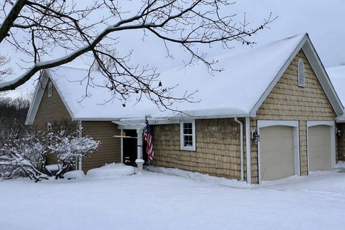 161 S Oakridge Cir, Erie, PA, 16509-7911 | Card Image