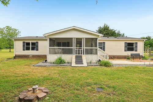12056 Newtown Rd, Unionville, TN, 37180-5042 | Card Image