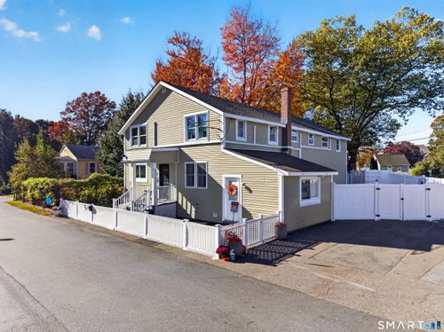 3 Town Beach Rd, Old Saybrook, CT, 06475-2727 | Card Image