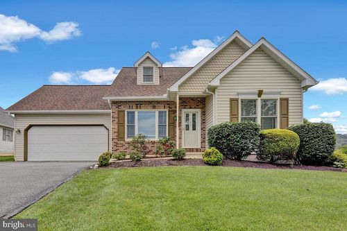 222 Callery Dr, Blandon, PA, 19510-9521 | Card Image