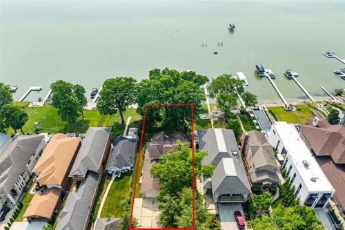 1870 Cass Lake Front Rd, Keego Harbor, MI, 48320-1062 | Card Image