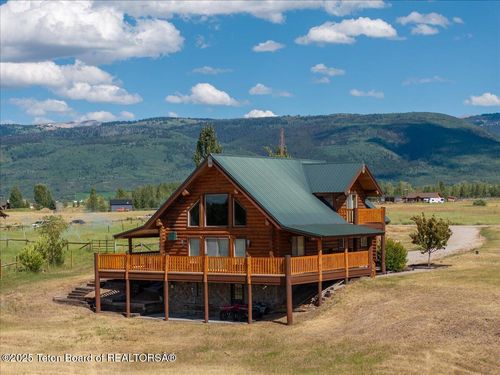 1102 Pine View Ln, Driggs, ID, 83422-5212 | Card Image