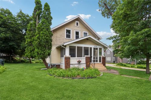 2610 2nd Avenue Se, Cedar Rapids, IA, 52403 | Card Image