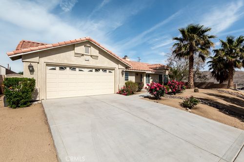 7714 Grand Ave, Yucca Valley, CA, 92284-4049 | Card Image