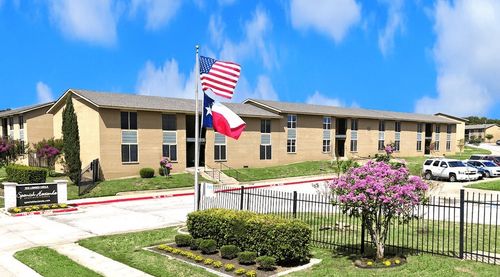 1212 Glen Garden Dr, Fort Worth, TX, 76104-6911 | Card Image