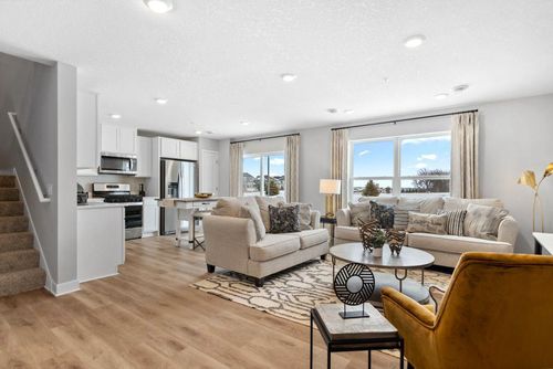 13636 Kaylemore Trl, Rosemount, MN, 55068-2851 | Card Image