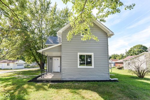 107 White Rd, Shirley, IN, 47384-9736 | Card Image